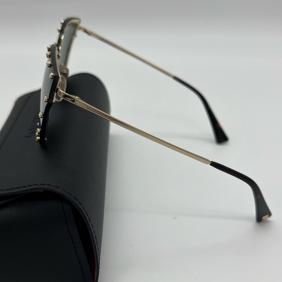 Authentic Valentino Garavani Crystal rockstuds black frame Sunglasses - Picture 17 of 17